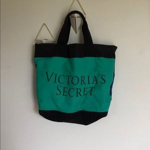 Victoria’s Secret gym bag / color block tote
